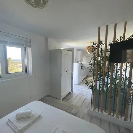 Miramar Aparthotel Karystos (Evia)